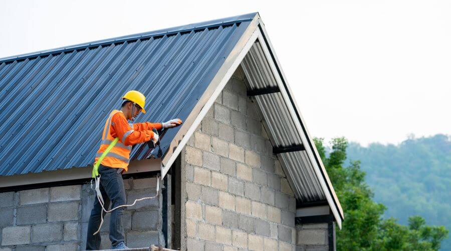 Professional residential roofers in Avon, OH
